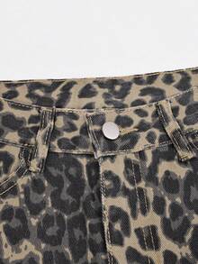 Women's Vintage Leopard Print Casual Straight Leg Denim Shorts With Pockets, Versatile For Street, Daily, Office, Spring/Summer - Multicolor - View 4
