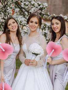 18/15/3件套粉色纸扇套装，包含心形扇、花卉感谢卡和束口袋，适合作为新娘礼物、伴娘道具、婚礼仪式手持扇、单身派对回礼、婚礼招待会装饰、婚礼签到礼物、婚礼纪念品、睡衣派对回礼。 - 多色 - 查看 6