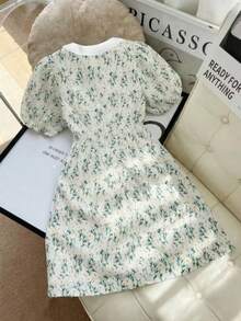 Đầm hè nữ dáng ôm, chất liệu vải in họa tiết, cổ áo sơ mi, cài cúc phía trước. Phong cách thanh lịch, thoải mái, phù hợp cho mặc hàng ngày, đi biển và các dịp lễ hội. - trắng - Xem 3