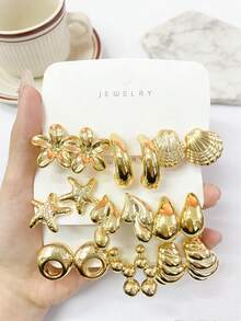 1-9 Đôi bông tai kiểu dáng retro châu Âu và Mỹ hình sao biển, vỏ sò, hoa, được làm từ chất liệu CCB cao cấp, thích hợp cho kỳ nghỉ hè ở bãi biển và đeo hàng ngày của phụ nữ. - Vàng - Xem 3