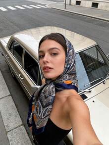 1条波西米亚佩斯利印花缎面围巾，新款春夏90厘米真丝围巾/头巾，百搭沙滩配饰 - D9500 - 查看 11