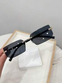 1pc Men's Casual Retro Square Frameless Black Fashion Glasses, Suitable For Daily Wear And Street Photography - Black - View 3