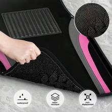 Bộ 4 thảm trải sàn ô tô đa năng màu hồng, chất liệu PVC ở mặt dưới và vải ghép ở mặt trên, bao gồm cả tấm phủ bàn đạp ga. Những thảm trải sàn ô tô đa năng này có lớp trên bằng thảm, phù hợp với xe sedan và SUV. - A - Xem 3