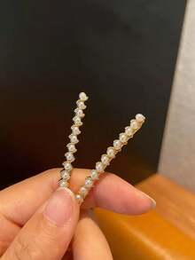 Delicate Pearl One-Piece Hair Clip, Luxury Niche High-End Feeling Bangs Clip, Fashionable And Versatile Hair Accessory - Gold - View 5