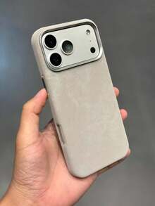 1 chiếc, chất liệu nhung mềm mại, có nam châm hút, ôm sát 17/17 Pro Max/ 16 Pro Max/ 15 Pro/ 14/ 13/12/11. Thích hợp làm quà tặng cho gia đình/bạn bè/chị gái/bạn gái vào ngày Valentine/sinh nhật/quà tặng/Ngày của Mẹ. - Xám - Xem 2