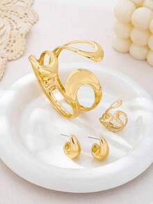 4pcs/Set Fashionable Metallic Geometric Hollow Water Drop Shaped Ring, Bracelet, Earring Jewelry Set For Women - Yellow Gold - View 4