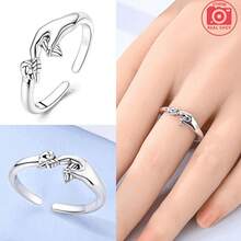 Anillo de mujer con diseño de madre e hija tomadas de la mano, anillo romántico de amor, anillo de boda popular para mujer, joya para aniversario, regalo para amiga o pareja - tamaño ajustable - Ver 5