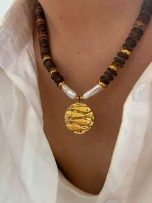 1件不锈钢圆形金鱼吊坠，配以木珠和不对称圆盘，18K镀金项链，防水百搭，女士适用 - 木串珠項鍊 - 查看 4