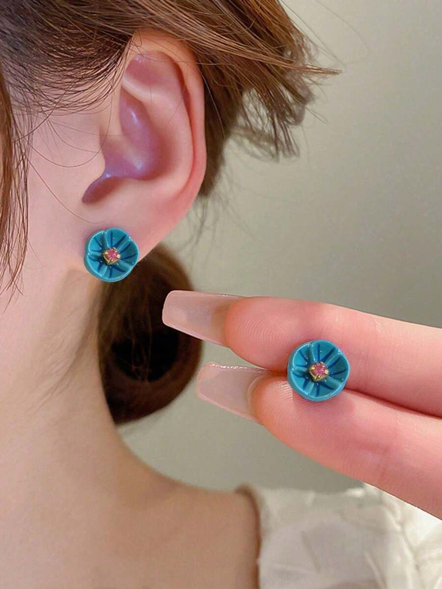 1 Pair Petite Cute Fashionable Niche Rhinestone Flower Stud Earrings, Versatile Daily & Holiday Wear For Women - Flowers - View 1