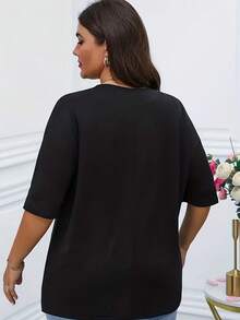 Camiseta de manga corta para mujer, talla grande, cuello redondo casual con estampado de Fe, Esperanza y Amor, tejido de punto de poliéster, ligeramente elástica, top ligero de verano, moderna y cómoda - Negra - Negro - Ver 2