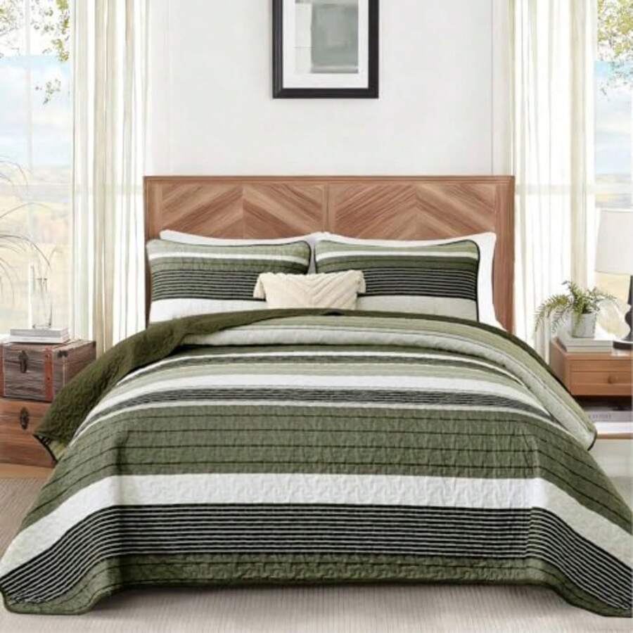Quilt Set Queen Size Sage Green Striped Bedding Set 3 Piece Lightweight Bedspreads Coverlets Set Soft Microfiber Summer Striped Quilts With 2 Pillowcases All Season Patchwork Comforter Set 96"*90" - Sage Green - Ver 1