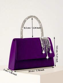 REMANLAND 这款别致优雅的紫色手拿包采用哑光质感，配以水晶手柄和流苏吊坠，尽显精致优雅。包身表面光滑哑光，闪耀的水晶手柄熠熠生辉，精致的水晶流苏吊坠更添优雅气质，经典的信封式翻盖设计更添韵味。它是送给女性的最佳礼物。 - 紫色 - 查看 4