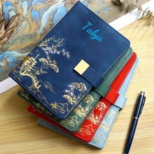 Bộ quà tặng sổ tay A5 phong cảnh tre in logo tùy chỉnh, bao gồm sổ tay + bút + ruột bút + hộp quà, sổ tay và bút có thể mua riêng hoặc theo bộ, sổ tay da nhân tạo dập nổi phong cảnh tinh tế, sổ họp, bìa PU mềm mại, đổi màu, 200 trang, thiết kế bìa độc đáo, trải nghiệm viết chất lượng cao, phù hợp cho học sinh, du lịch, công tác, viết cùng gia đình, Ngày Nhà giáo, Ngày Valentine, Lễ Tạ ơn, món quà ý nghĩa dành cho gia đình, bạn bè, thầy cô, cha mẹ, đồng nghiệp. - Nhiều màu - Xem 8