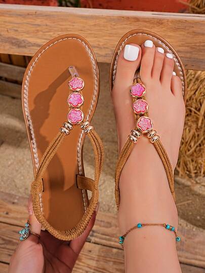 新款时尚女士单带拖鞋，罗马风休闲一脚蹬凉鞋，黑色、米色、棕色可选，舒适平底沙滩凉鞋，博主推荐厚底凉鞋，夏季沙滩鞋，优雅搭扣低跟圆头拖鞋，防臭防滑棉质面料串珠装饰简约户外拖鞋，百搭平底一脚蹬女士凉鞋