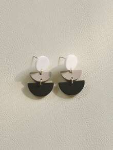 一对波西米亚风黑色半圆形亚克力吊坠耳环，音乐节派对礼物（女士款） - 黑色 - 查看 1