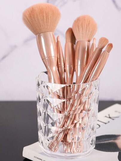 Bộ 1/2 hộp đựng đồ dùng văn phòng trong suốt (kèm bút và khay đựng đồ) - Lựa chọn lý tưởng để đựng đồ dùng học tập, đồ dùng văn phòng, đồ lặt vặt trong ký túc xá, mỹ phẩm chăm sóc da và các vật dụng cần thiết tại nơi làm việc. Một vật dụng không thể thiếu cho mùa tựu trường, và cũng là một vật trang trí phòng tuyệt vời.