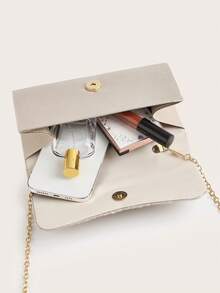 Chiếc túi xách đơn giản và thanh lịch mới này có thiết kế đơn giản và thời trang, kiểu dáng xếp ly màu mơ, phù hợp cho các bữa tiệc, đám cưới, tiệc sinh nhật, KTV và các dịp khác. Túi đeo vai, túi xách màu hồng, túi dự tiệc dành cho nữ. - Màu be - Xem 2