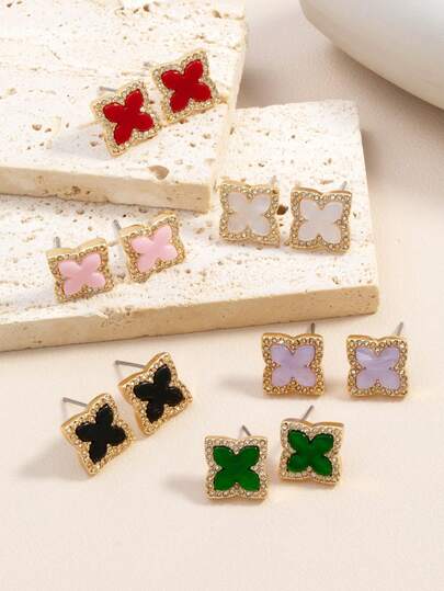 复古优雅闪亮四叶草耳环，适合日常佩戴