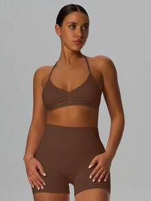 Yefecy 女士高支撑细肩带运动吊带背心，适合健身、瑜伽等运动，具有高支撑性和高弹性，适合运动、瑜伽及各种场合，春季穿着。 - 棕色 - 查看 3