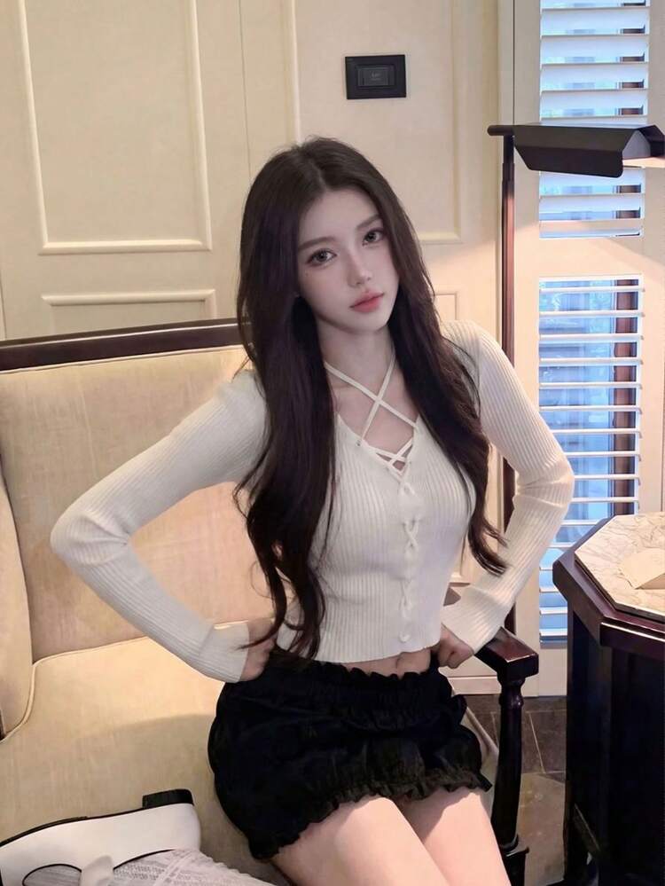 Sexy V-Neck Long Sleeved Knitted Top Slim Fit Short Style Hot Girl Sweater - White - View 4