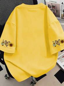 Sunflower Floral Print T-Shirt, Plus Size Women's Casual Summer Top, Suitable For Summer Vacation, Beach, Spring, Mother's Day, Daily Wear, Wedding, Beach, Fitness, Graduation, Party, Fashionable Spring Top - Yellow - View 2