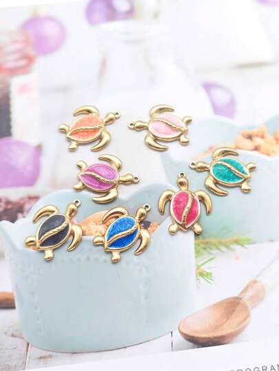 1件海洋生物元素休闲简约海龟吊坠项链配饰，适合海滩、旅行、日常佩戴、节日和派对等场合。