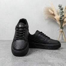 Tenis deportivos casuales para hombre, diseño industrial estructurado con suela gruesa y cordones gruesos, calzado cómodo antideslizante versátil para uso diario y todas las ocasiones - Negro - Ver 3