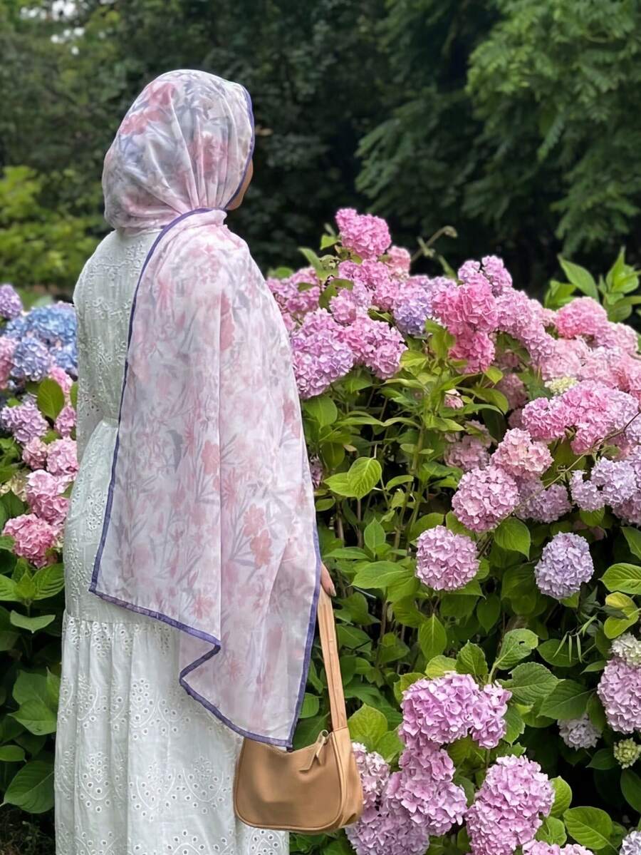 1条女士宽边紫色花卉印花围巾，轻盈透气柔软，水彩印花头巾披肩，优雅百搭的日常头巾，适合所有季节，海滩度假皆宜 - 彩色 - 查看 1