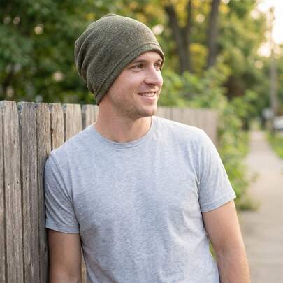 1顶男士轻薄网眼单层透气宽松针织帽，柔软亲肤，休闲百搭，男女皆宜的户外休闲无帽檐帽，适合日常佩戴