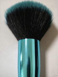 1pc Blue-To-Green Ombre Powder Brush - Featuring Premium, Soft Synthetic Fibers, This Large, Fluffy Face Brush Is Ideal For Applying Blush, Contour Powder, And Setting Powder. - Multicolor - View 8