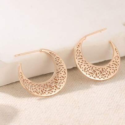 1 Pair Crescent Moon Hollow Earrings, Suitable For Daily Wear And Vacation, Essential Accessory For Women
