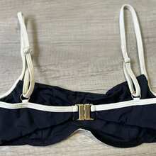 Women's Black Contrasting Underwire Bikini Set - Elegant High-Cut Bottom - Đen và trắng - Xem 5