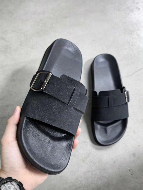 Dép lê mùa hè cỡ lớn dành cho nam, size 39-46, giày dép thoải mái ngoài trời, dép đi trong nhà nhẹ, dép xăng đan nam thoáng khí, chống mài mòn, thích hợp cho hoạt động ngoài trời và sử dụng hàng ngày. Đế dép được làm từ chất liệu EVA.