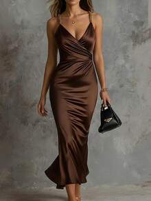 Schokoladenbraune Satin-Meerjungfrauenrock, sexy goldfarbene Ketten-V-Ausschnitt-Meerjungfrauenkleid, anliegendes weiches Damenkleid, Frühlings-/Sommer-Party Elegant - Kaffeebraun - Übersicht 5