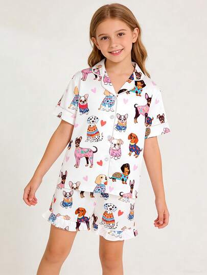 两件套彩色狗狗爱心印花儿童睡衣，新款翻领短袖衬衫搭配宽松弹力腰短裤，可爱小狗爱心印花睡衣，适合儿童和青少年日常穿着、派对装扮，可机洗