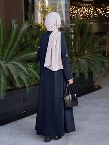 女款優雅蝴蝶刺繡伊斯蘭 Abaya 長袍，長版正式與休閒款 Ramadan 禮服，落地長裙，秋季款 - 藏蓝色 - 查看 5