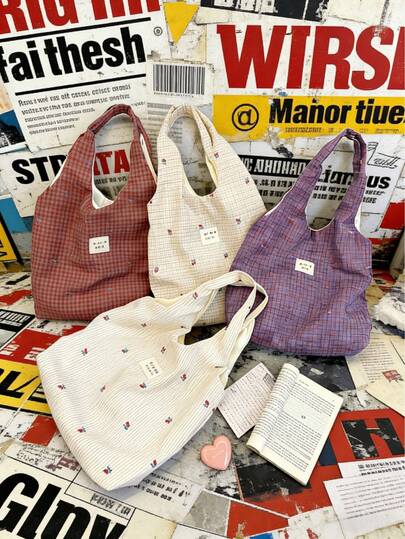 1个彩色樱桃刺绣单肩包，采用轻质帆布制成，新款西装包，非常适合购物，女士单肩包