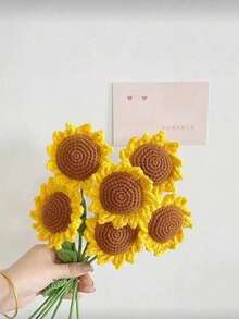 10朵手工钩编向日葵，永不凋谢的人造编织向日葵，栩栩如生的微笑向日葵，保鲜花，圣诞节、生日、婚礼、毕业典礼、教师节的最佳礼物。适用于餐厅、房间、卧室装饰、节日礼物和派对装饰，以及圣诞家居装饰。 - 彩色 - 查看 8