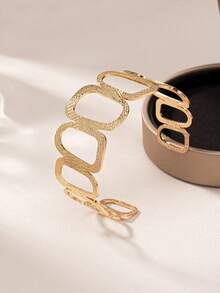 1. 几何方形镂空手镯，采用独特的金属开口设计，适合日常休闲佩戴（不含礼盒） - 均碼 - 查看 2