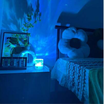 1pc 16-Color Wave Pattern USB Atmosphere Night Light With Flame Effect & Starry Sky Projection, Touch & Remote Control, Glass Art Decorative Lamp, LED Light, Starry Sky Atmosphere Light, Small Book Light, Starry Sky Projection, KTV Stage Atmosphere Light, Decorative Home Atmosphere, Suitable For Bedroom, Living Room, Holiday Gift, Party Gift