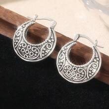 Handmade Silver-Plated Hoop Earrings In Boho Style, Suitable For Women. This Fashionable Minimalist Vintage Floral Earring Accessory Is Hypoallergenic And An Ideal Accessory For Parties Or Christmas. - Silvery - View 5