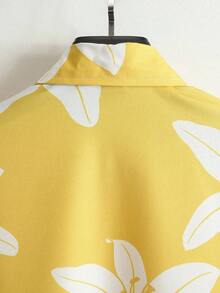 White Lily Bloom Pattern Symbolizing Purity Renewal And Sunshine Vitality Printed On Bright Yellow Short Sleeve 3D Men's Summer Casual Shirt For Beach And Holiday Wear - trắng - Xem 3