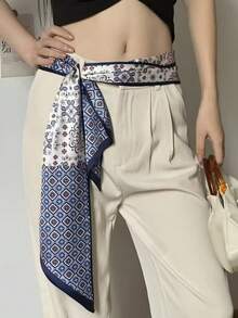 一条长款真丝围巾，双面印花，触感如丝般柔滑，适合女性在春、夏、秋季佩戴，可围在脖子上，搭配衬衫、牛仔裤，也可作发圈或头巾使用。 - 花窗樹 - 查看 9