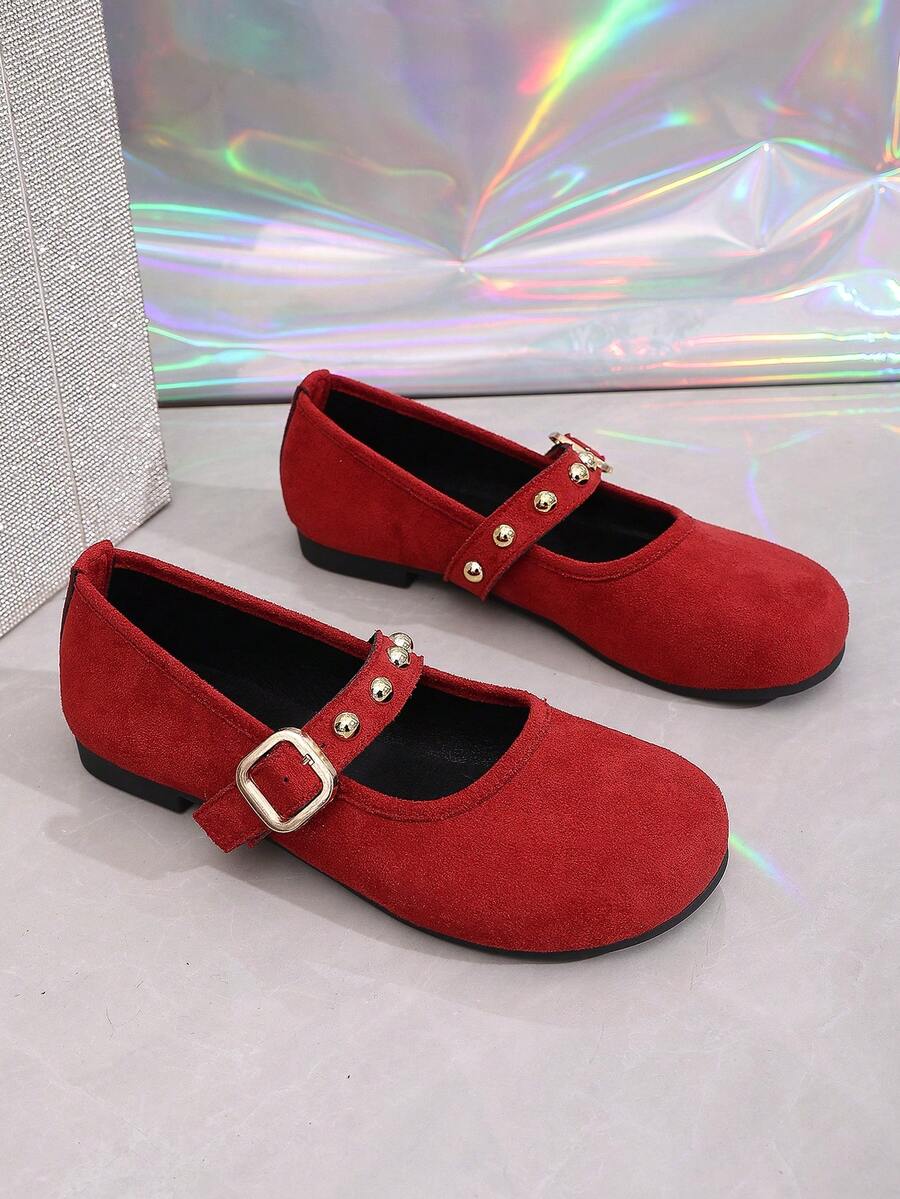 2026春季新款时尚女式麂皮玛丽珍鞋，金色铆钉方扣，软底圆头平底鞋，法式圆头浅口复古设计