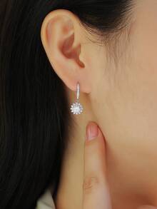 Bông tai Moissanite bạc 925, bông tai đinh tán không gây dị ứng, thiết kế sang trọng độc đáo, chống oxy hóa, đa năng, quà tặng Ngày Valentine, Ngày của Mẹ, đám cưới, lễ đính hôn, sinh nhật, hộp quà kèm chứng nhận. - Bạc - Xem 4