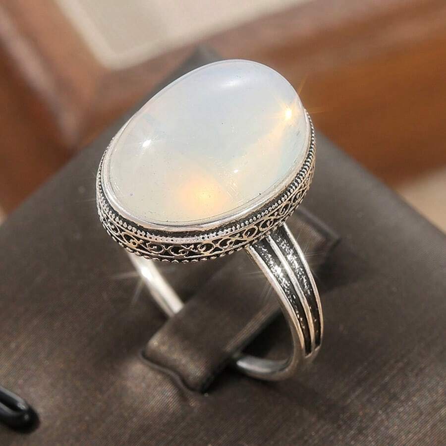 1 pieza Anillo de mujer con patrón minimalista clásico grabado, joya minimalista ovalada, accesorio versátil para uso diario, regalo perfecto para días festivos - Plateado - Ver 1