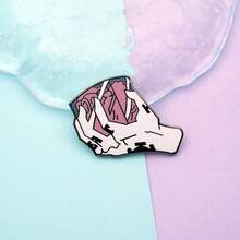 Trafalgar Law Manga-Themed Enamel Brooch Metal Badge Accessory That Captures The Heart - màu đen - Xem 2