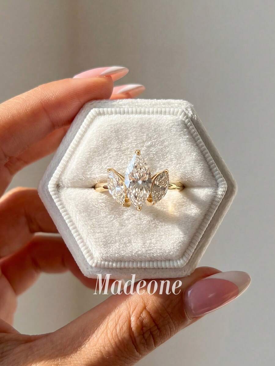 MADEONE 1枚925纯银三马眼戒指，优雅欧式女士戒指，精致独特，适合舞会、聚会和派对等场合，是送给女性的奢华珠宝礼物。 - 金色 - 查看 1