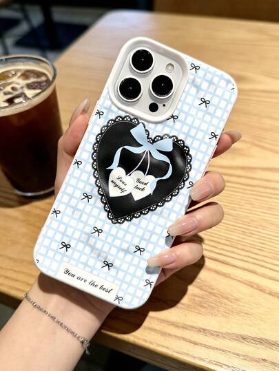 适用于 17/16 Pro Max/15 Plus/14 Pro 的 1 件装手机壳，甜美酷炫少女风，褶皱 TPU 材质，芭蕾舞风格，蓝白格纹和爱心蕾丝印花，全包防震，精准开孔