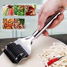 1 cái máy cắt mì kiểu Pháp bằng thép không gỉ, máy cắt mì cuộn thủ công, thích hợp cho mì xào dầu hành, mì luộc, mì xào thơm, máy cắt mì cuộn nhà bếp, dụng cụ nhà bếp nhỏ - Bạc - Xem 5